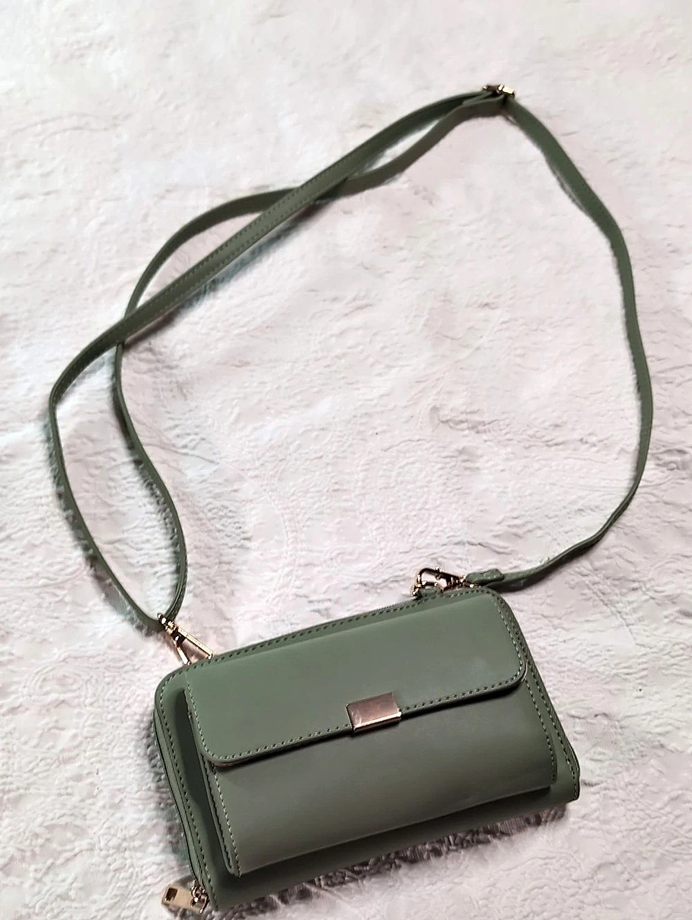 Savethegirls Green Crossbody Bag Like New